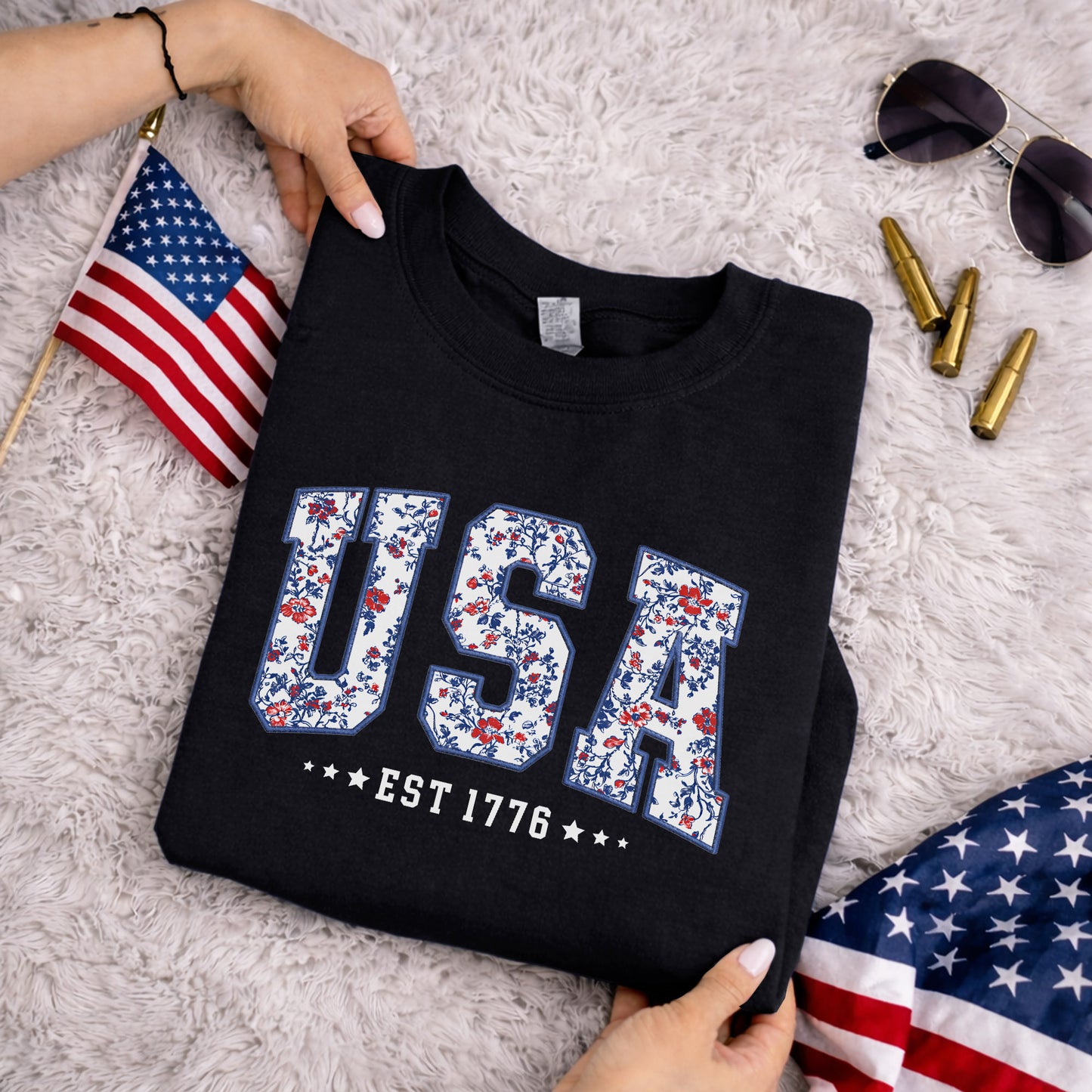 Floral USA Varsity – USA Girls – Unisex T-Shirt Gildan / Comfort Colors / V-Neck / Hoodie / Sweatshirt