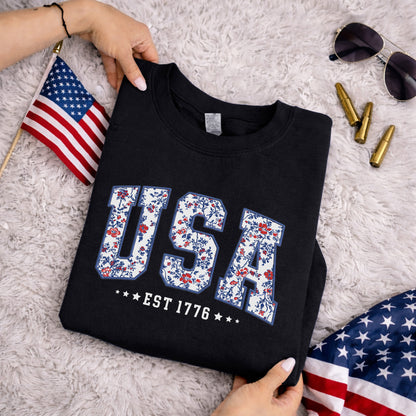 Floral USA Varsity – USA Girls – Unisex T-Shirt Gildan / Comfort Colors / V-Neck / Hoodie / Sweatshirt