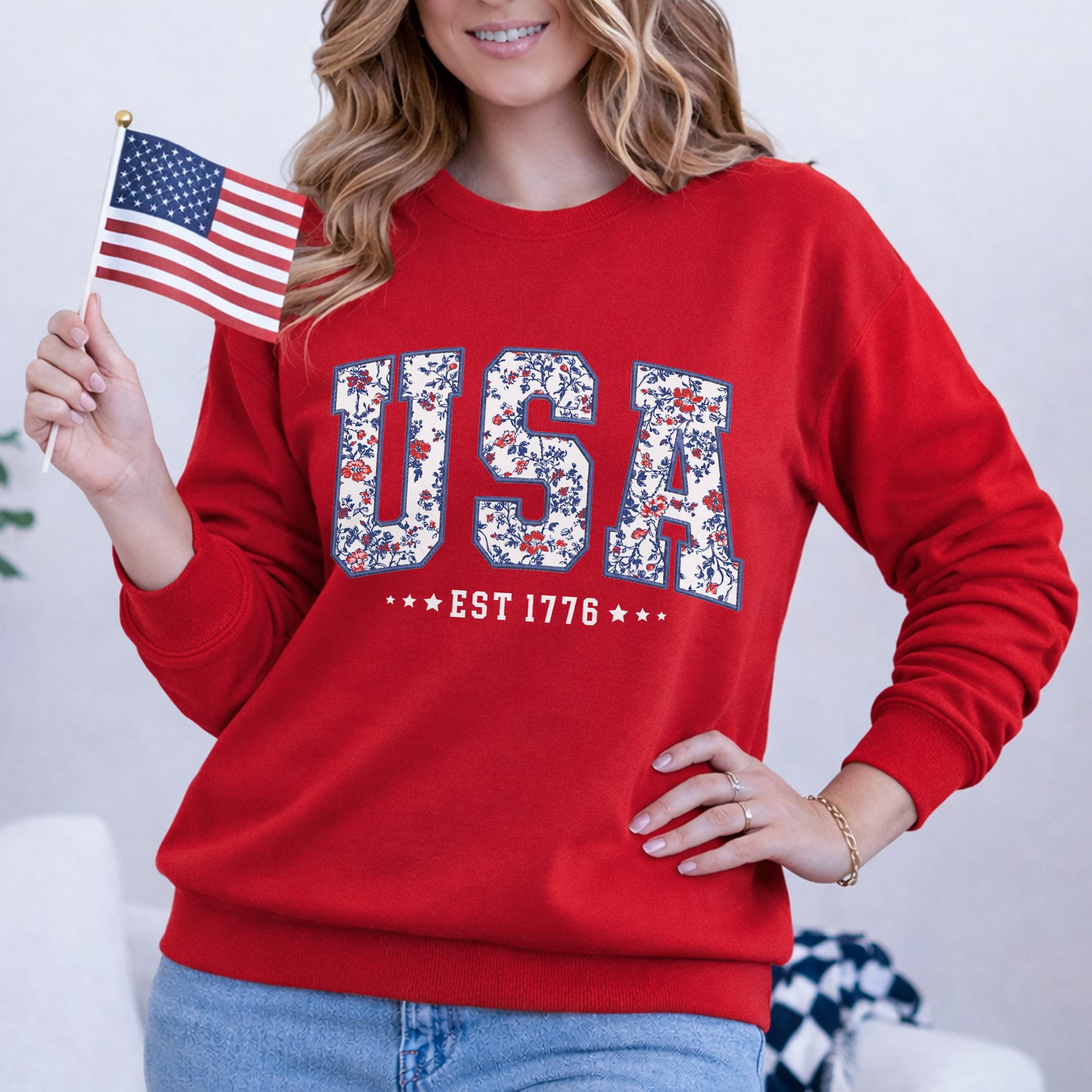 Floral USA Varsity – USA Girls – Unisex T-Shirt Gildan / Comfort Colors / V-Neck / Hoodie / Sweatshirt