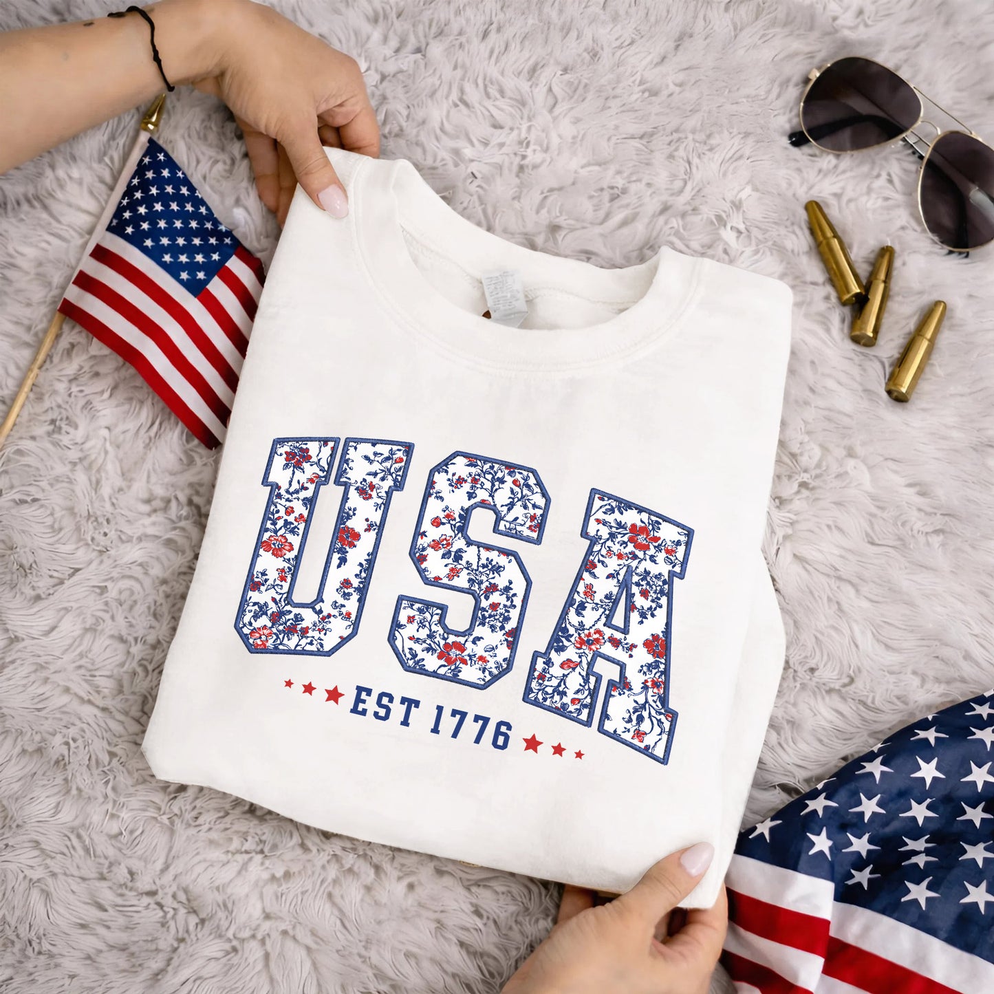 Floral USA Varsity – USA Girls – Unisex T-Shirt Gildan / Comfort Colors / V-Neck / Hoodie / Sweatshirt