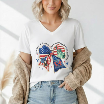Patriotic Bow 250 Years of Freedom – USA Girls – Unisex T-Shirt Gildan / Comfort Colors / V-Neck / Hoodie / Sweatshirt